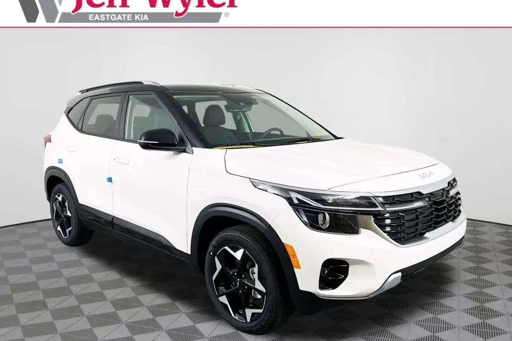 2025 Kia Seltos S photo 1