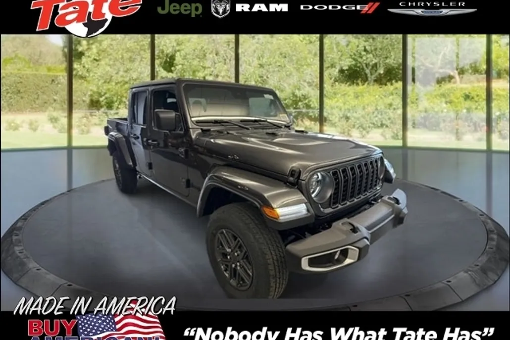 2025 Jeep Gladiator Sport S photo 1
