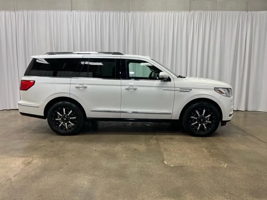 2020 Lincoln Navigator Reserve photo 1