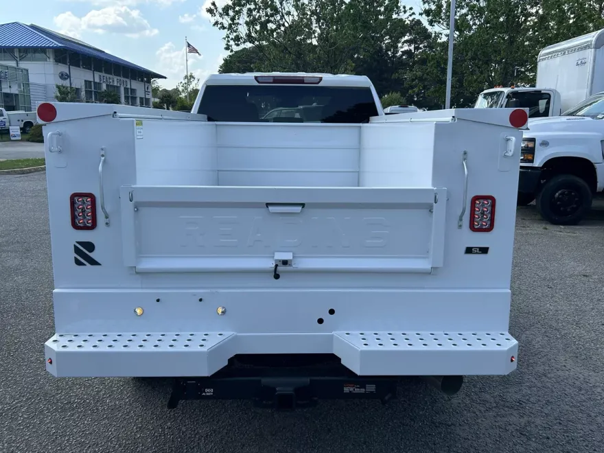 2025 Chevrolet Silverado 3500HD photo 1
