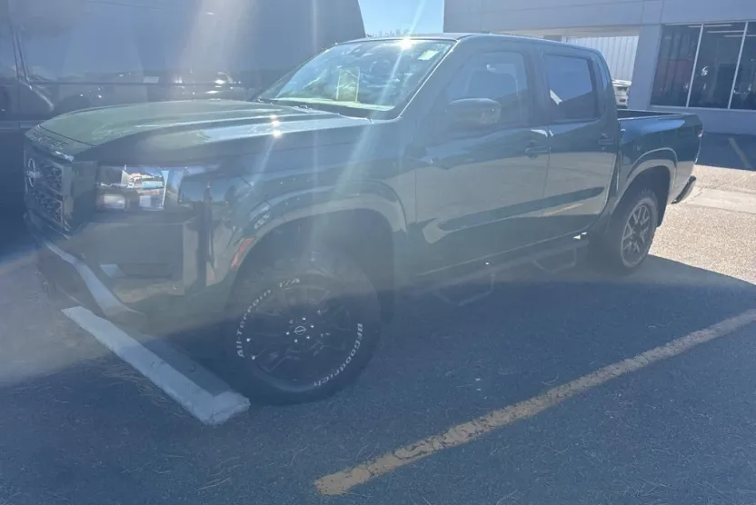 2022 Nissan Frontier SV photo 1