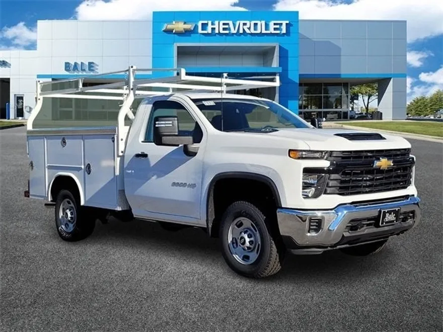 2024 Chevrolet Silverado 2500HD photo 1