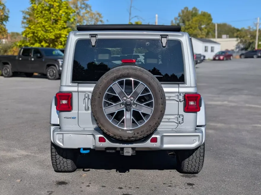 2024 Jeep Wrangler 4xe High Altitude photo 1