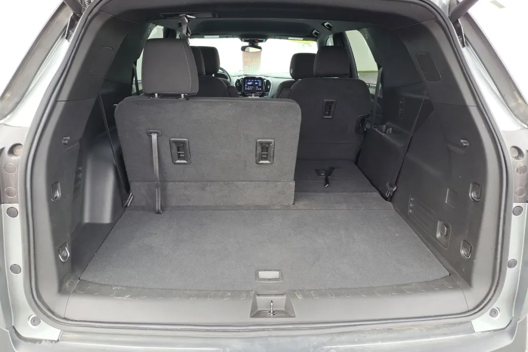 2023 Chevrolet Traverse Cloth photo 1