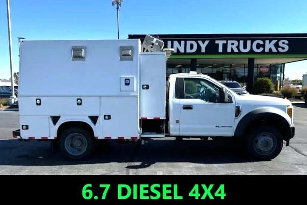 2017 Ford F-550 XL photo 1