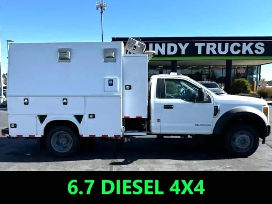 2017 Ford F-550 XL photo 1
