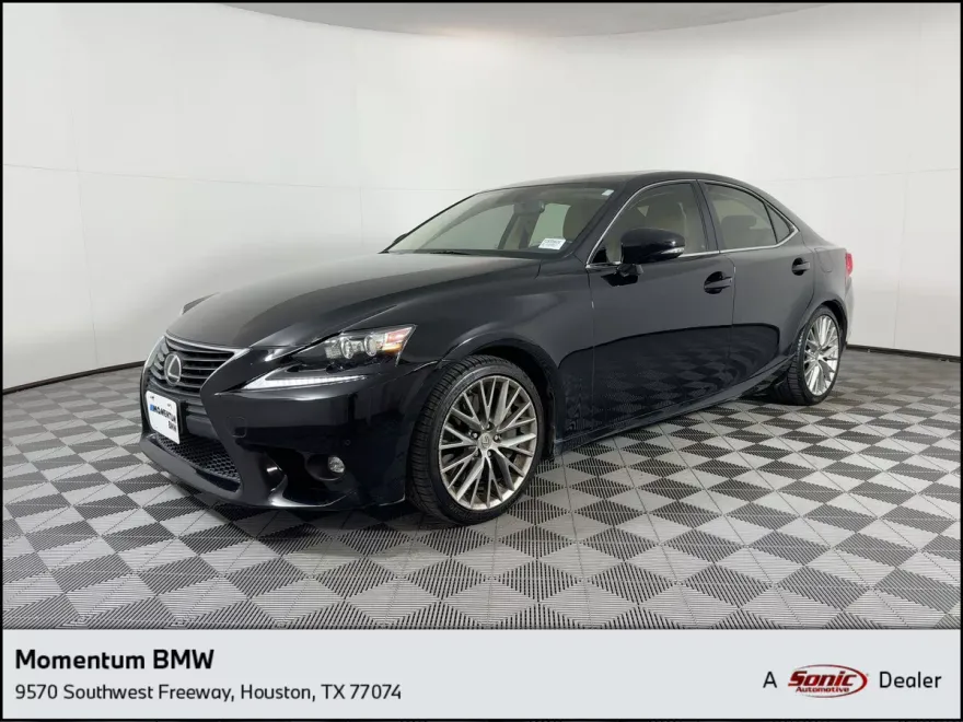 2016 Lexus IS 200t photo 1