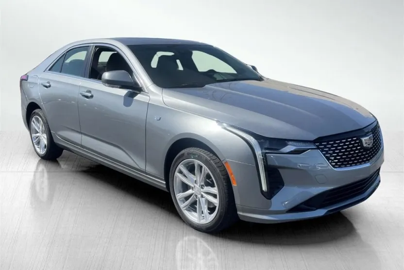 2025 Cadillac CT4 Luxury photo 1