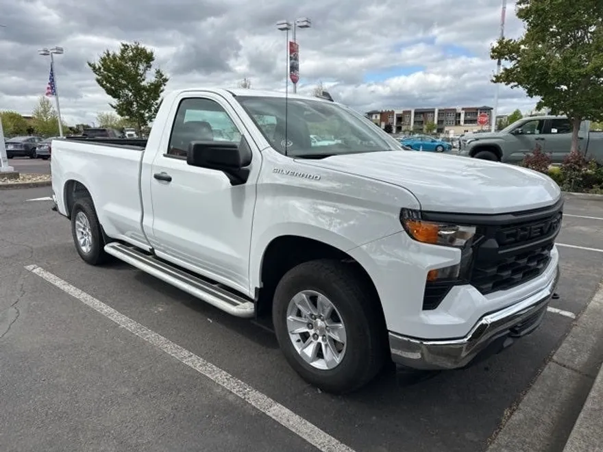 2024 Chevrolet Silverado 1500 photo 1