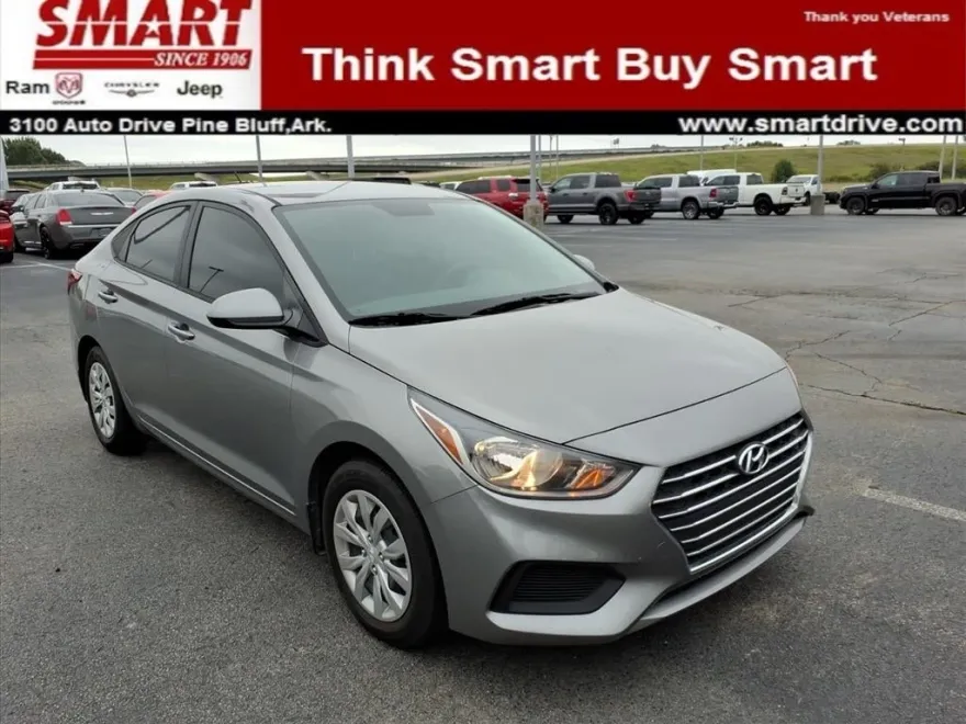 2022 Hyundai Accent SE photo 1