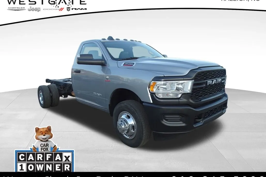 2022 Ram 3500 Tradesman photo 1