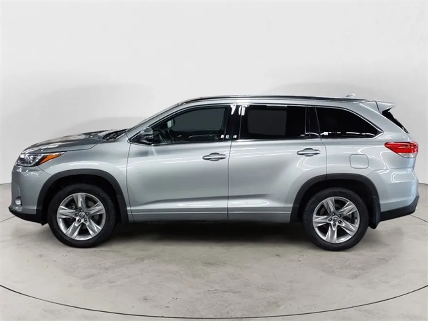 2018 Toyota Highlander Limited photo 1