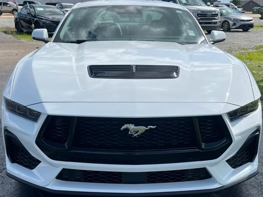 2025 Ford Mustang GT Premium photo 1