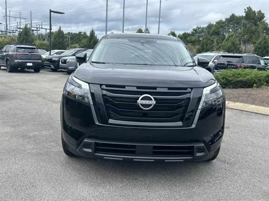 2025 Nissan Pathfinder SV photo 1