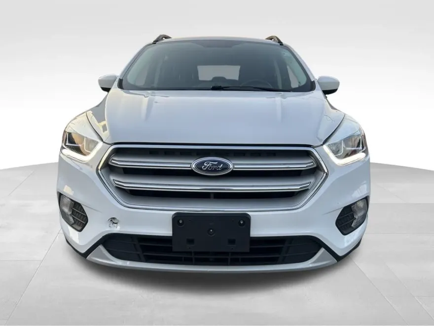 2019 Ford Escape SEL photo 1