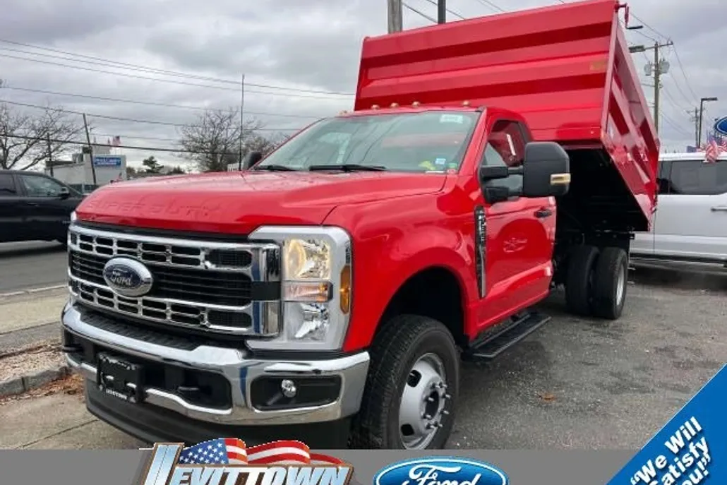2024 Ford F-350 XL photo 1