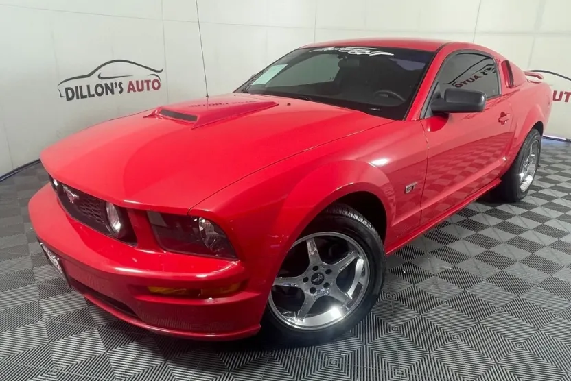 2006 Ford Mustang GT photo 1