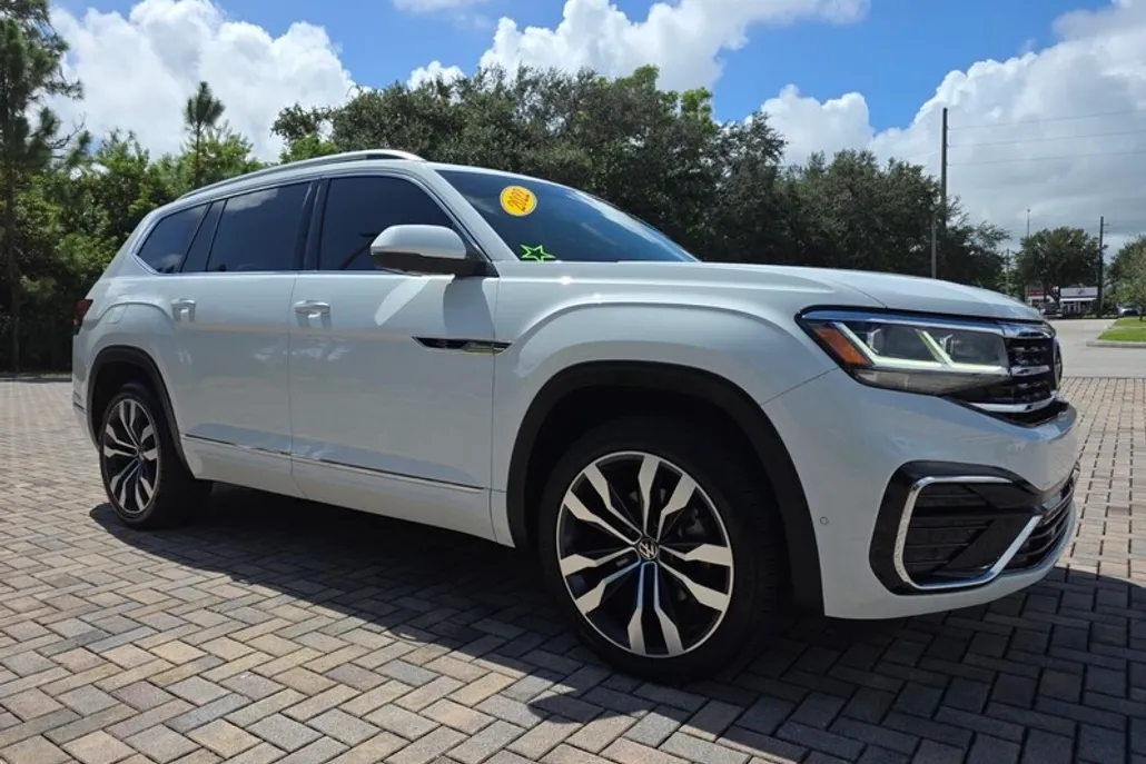 2022 Volkswagen Atlas V6 SEL Premium R-Line photo 1
