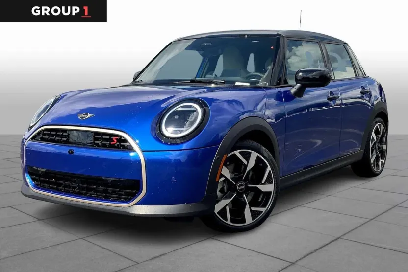 2025 Mini Cooper 4 Door Hardtop S photo 1