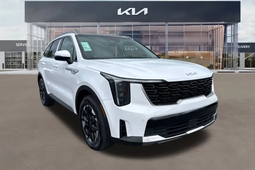 2024 Kia Sorento S photo 1