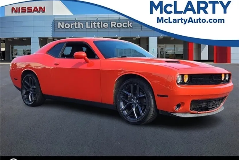 2021 Dodge Challenger SXT photo 1