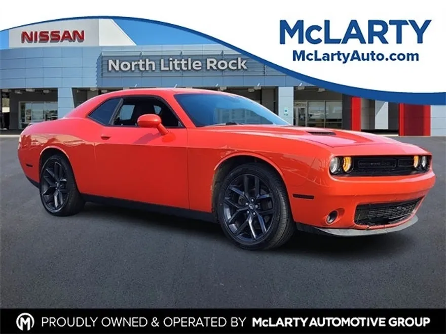 2021 Dodge Challenger SXT photo 1