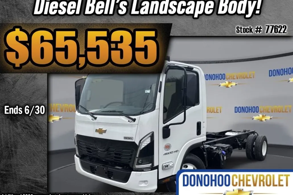 2025 Chevrolet Silverado 4500HD photo 1