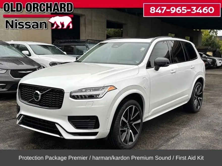 2023 Volvo XC90 Recharge T8 Plus photo 1