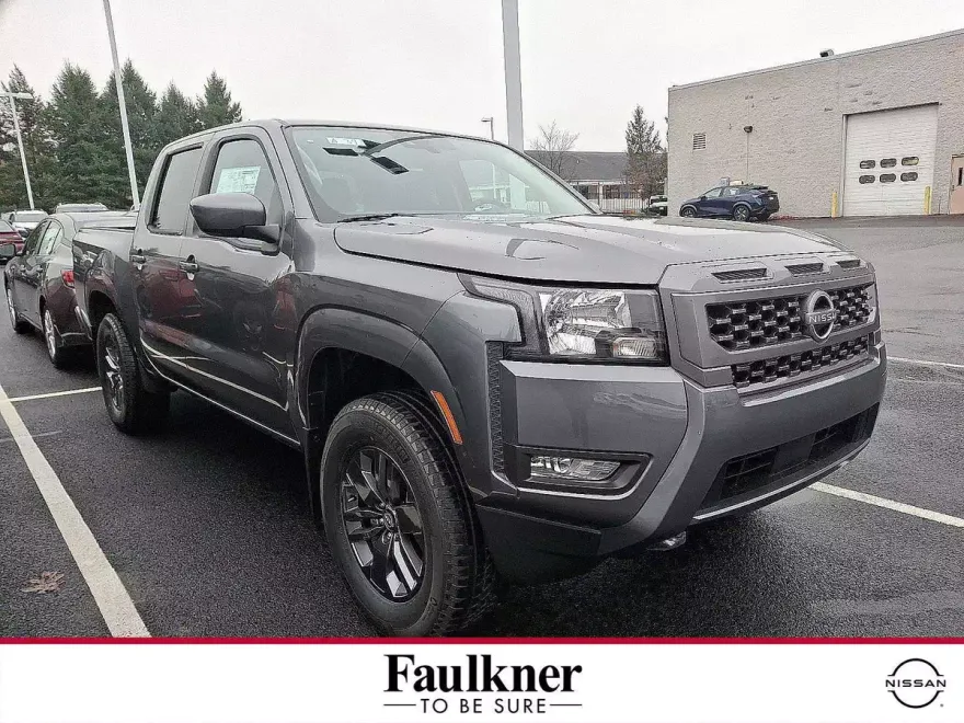 2025 Nissan Frontier Crew Cab SV photo 1