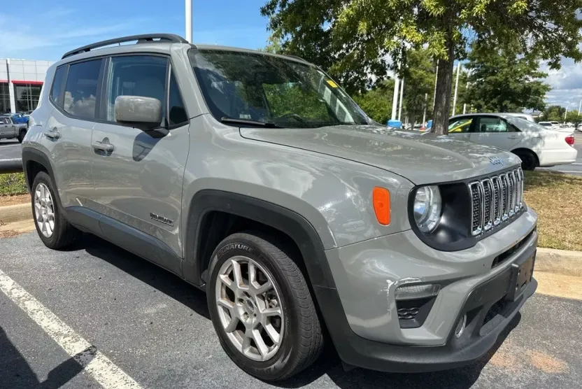 2020 Jeep Renegade Latitude photo 1