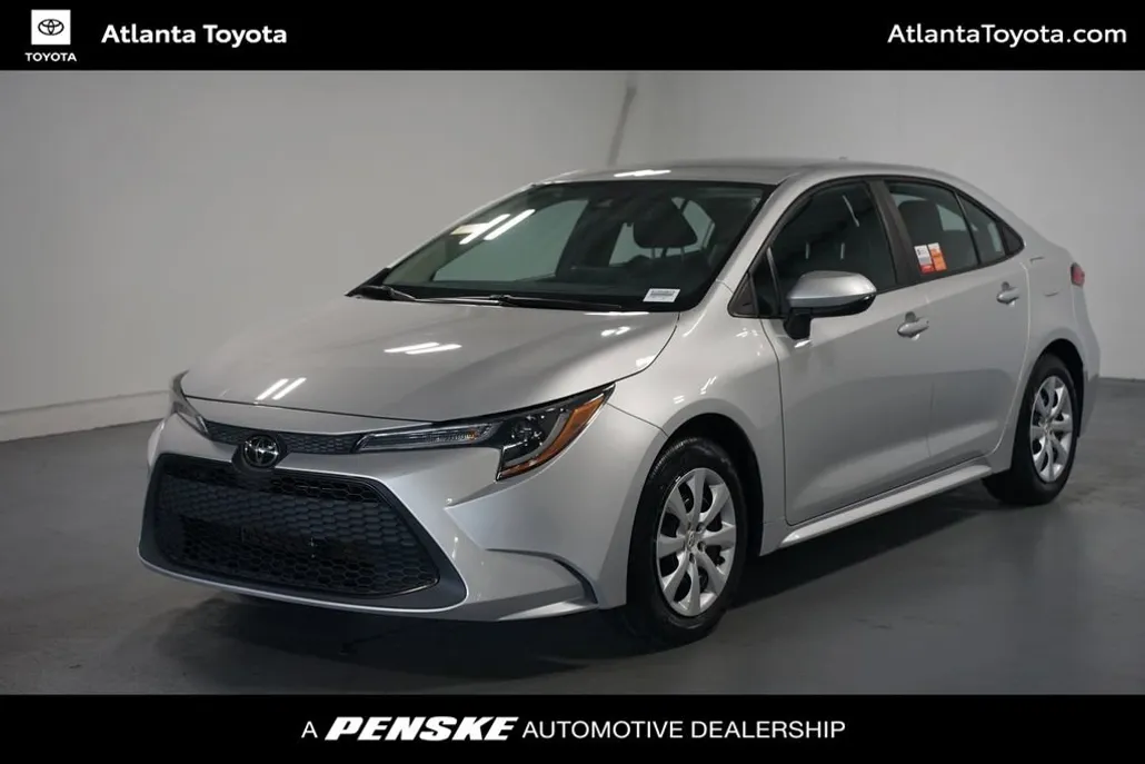 2022 Toyota Corolla LE photo 1