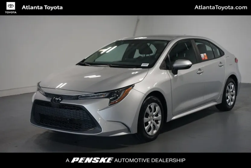 2022 Toyota Corolla LE photo 1