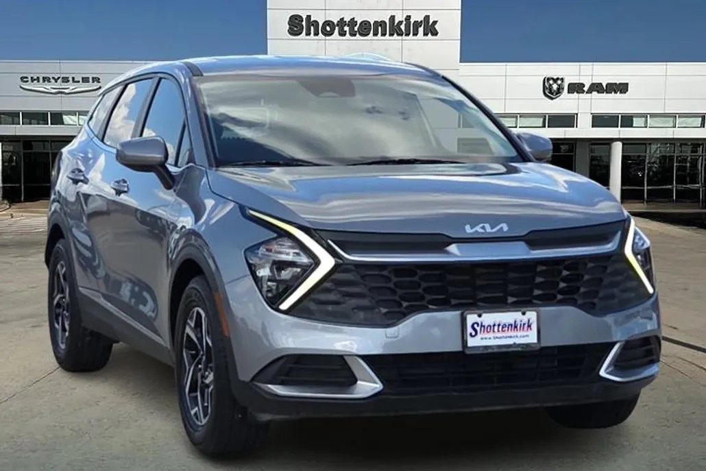 2023 Kia Sportage LX photo 1