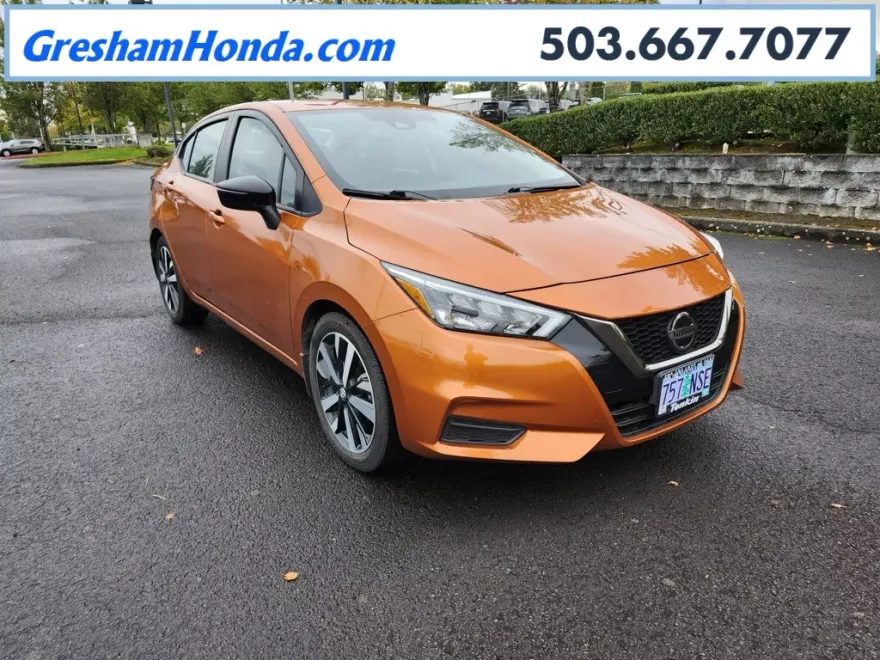 2022 Nissan Versa 1.6 SR photo 1
