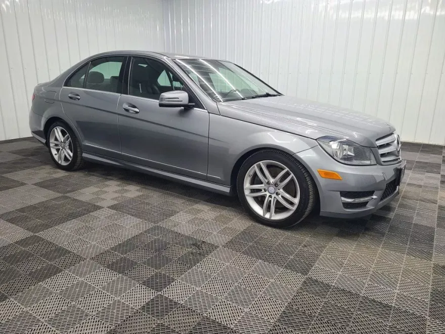 2013 Mercedes Benz C 300 4MATIC Sport Sedan photo 1