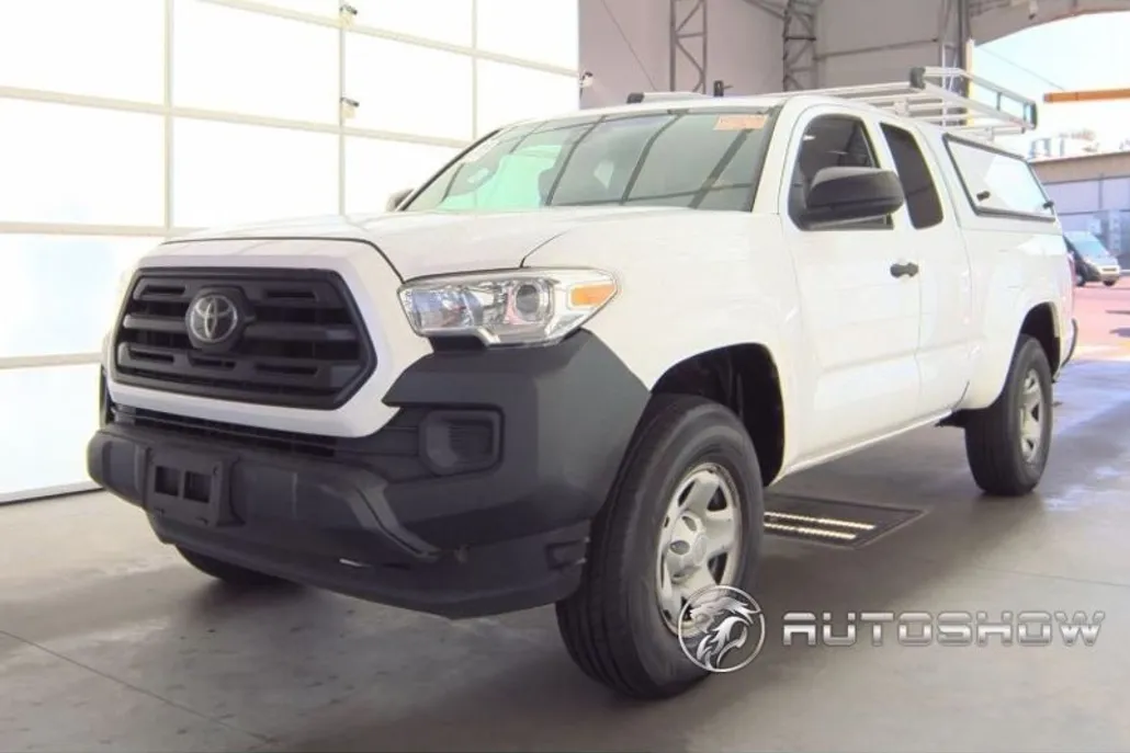 2019 Toyota Tacoma SR photo 1