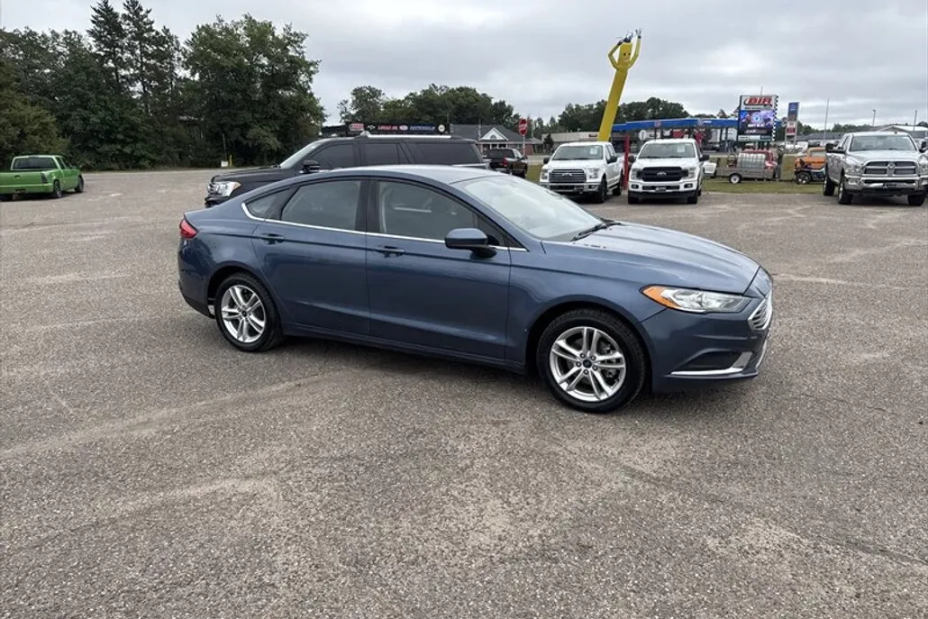 2018 Ford Fusion SE photo 1