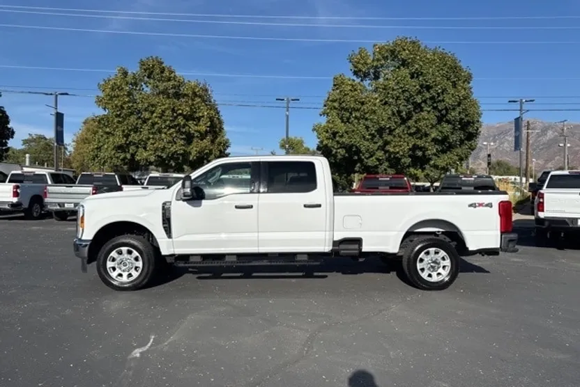2024 Ford F-250 XLT photo 1