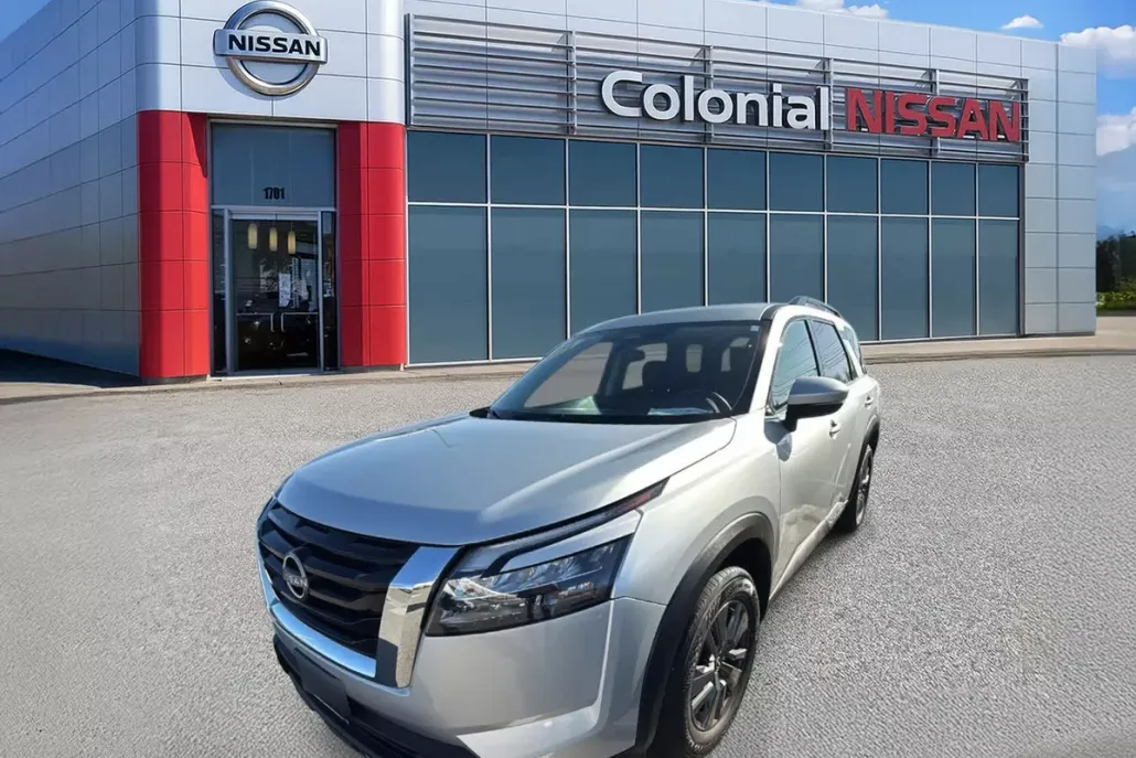 2024 Nissan Pathfinder SV photo 1
