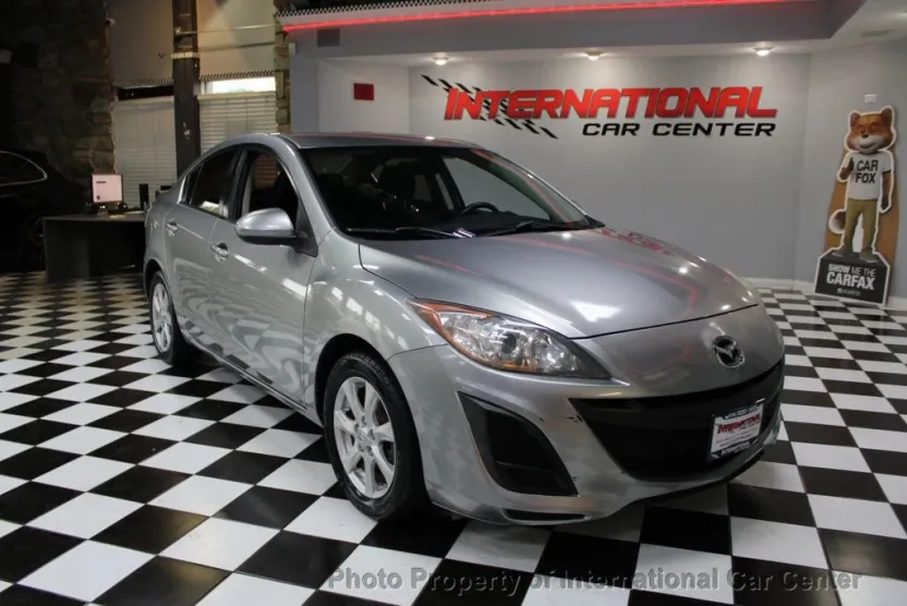 2011 Mazda Mazda3 Touring photo 1