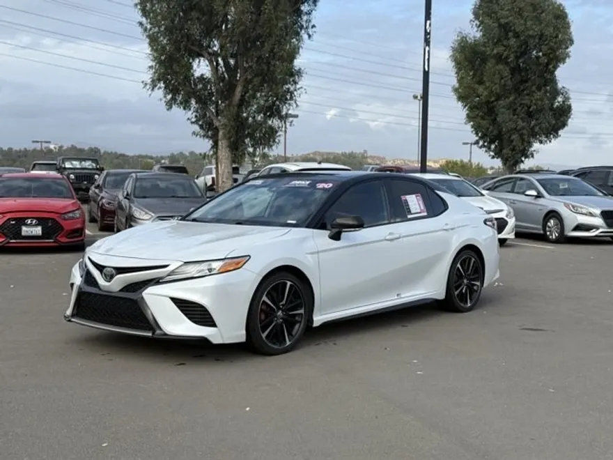 2020 Toyota Camry XSE photo 1
