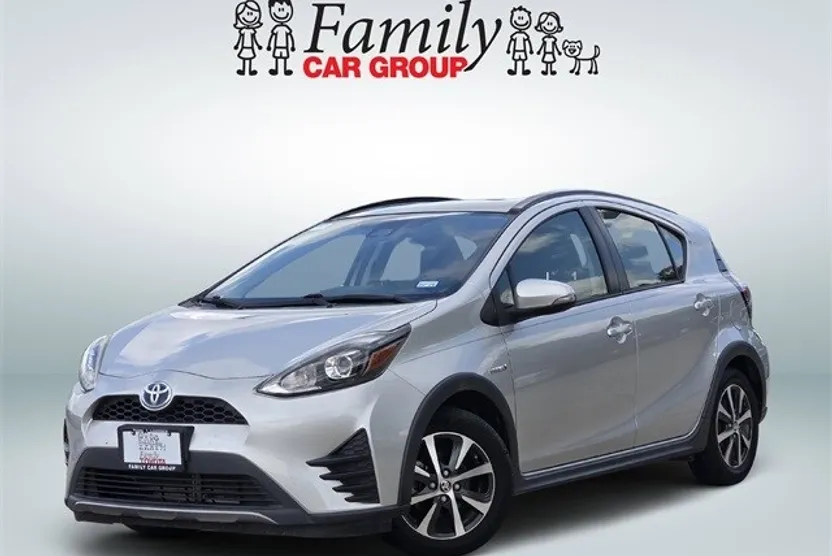 2018 Toyota Prius C Four photo 1