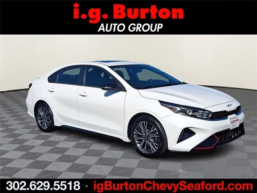 2024 Kia Forte GT-Line photo 1