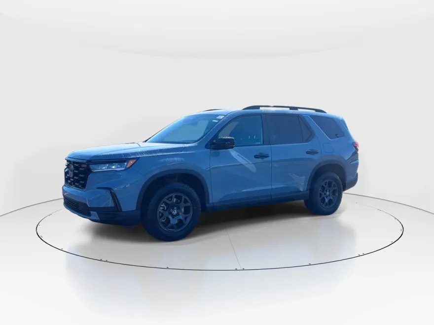 2025 Honda Pilot TrailSport photo 1