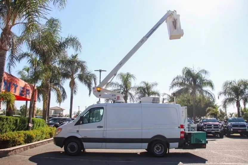 2012 Mercedes Benz Sprinter 3500 170 WB photo 1
