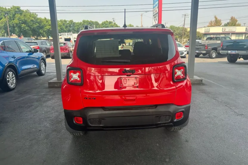 2020 Jeep Renegade Upland Sport photo 1