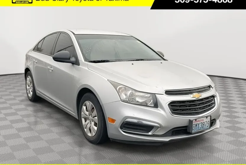 2016 Chevrolet Cruze LS photo 1