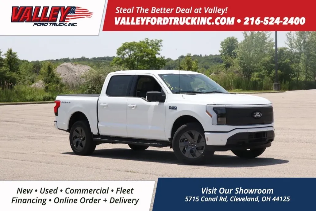 2025 Ford F-150 Lightning photo 1