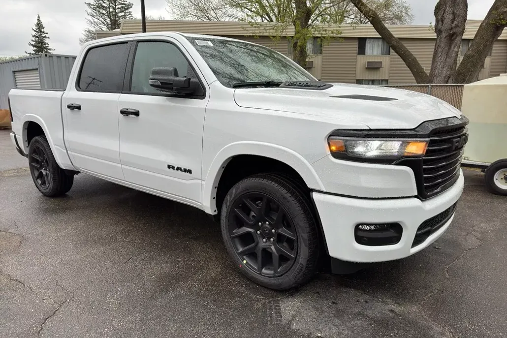 2025 Ram 1500 Laramie photo 1