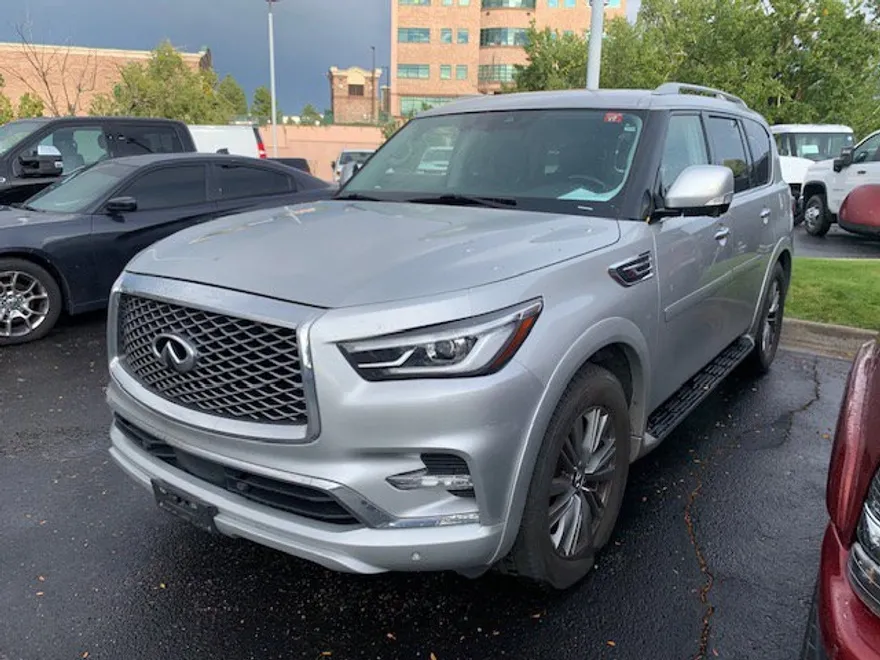 2021 Infiniti QX80 Luxe photo 1